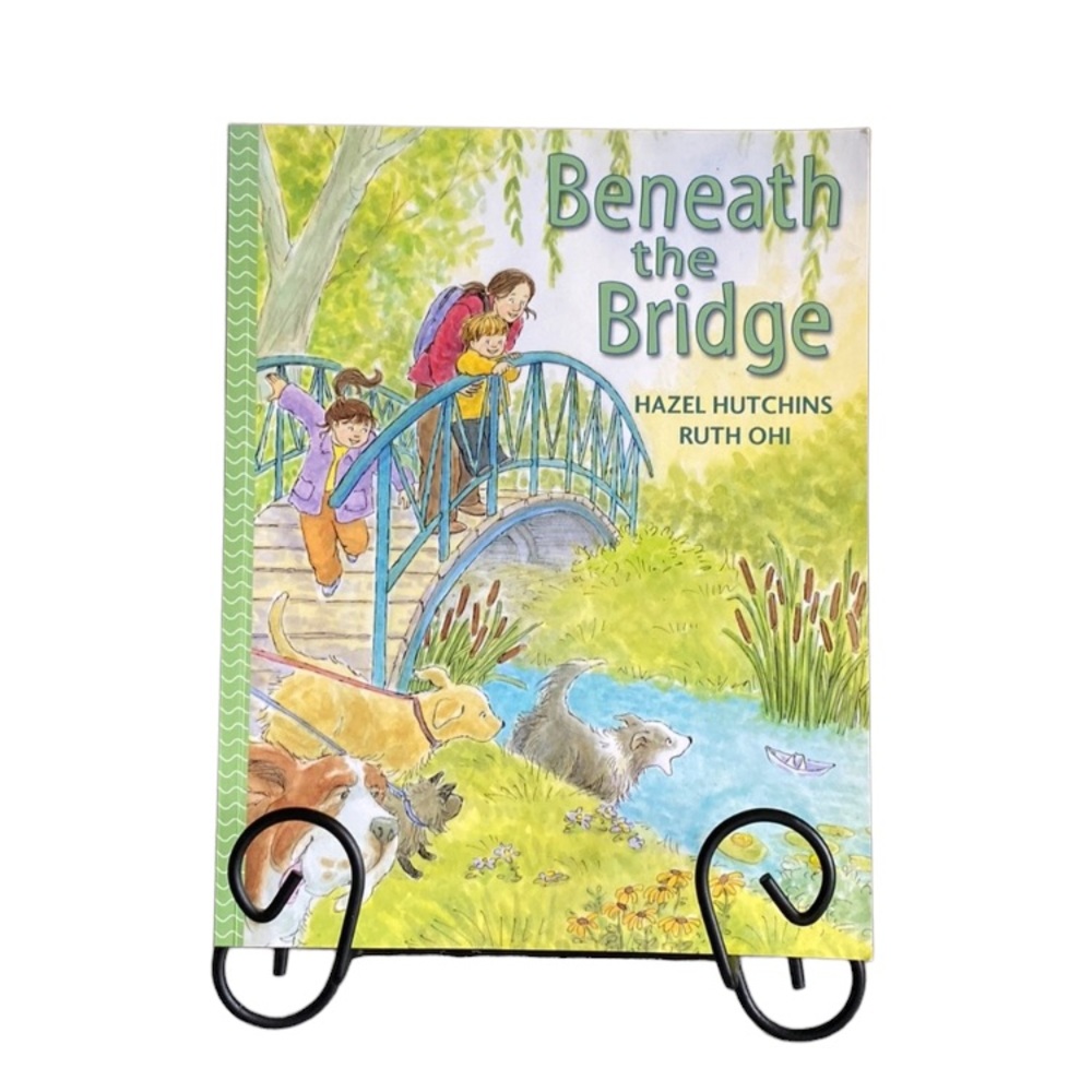 🍏3/$15🍎Beneath The Bridge Picture Book